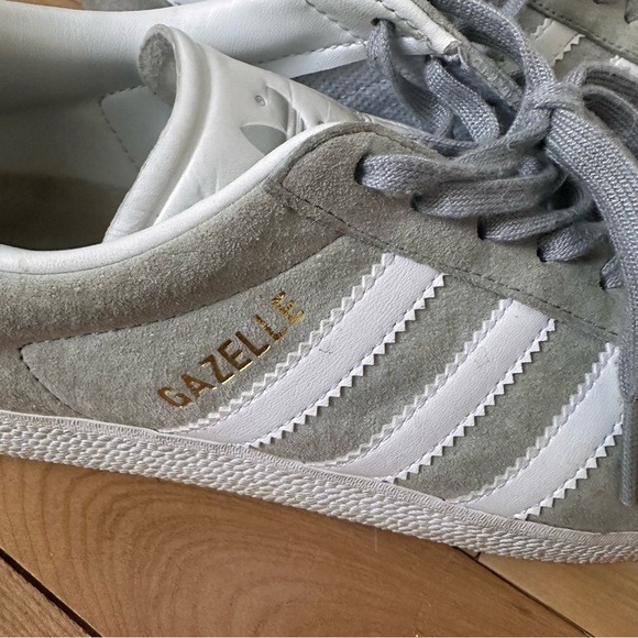 Adidas Gazelle grey suede 7 1/2 white stripes and bottoms - Picture 4 of 8
